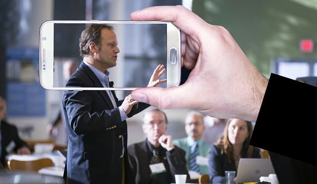 Mastering Public Speaking for Leaders